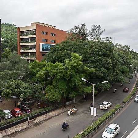 Treebo Trend Sahara Hotel Poona Buitenkant foto