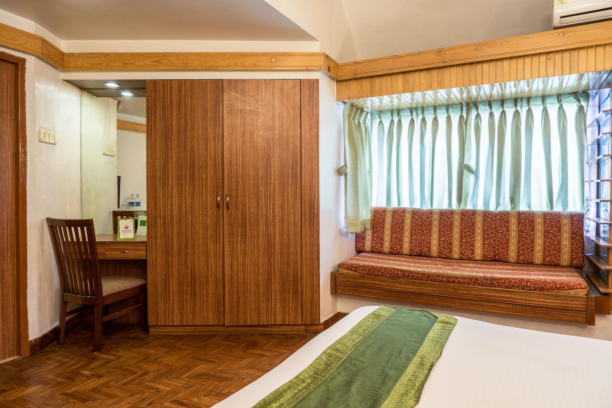 Treebo Trend Sahara Hotel Poona Buitenkant foto