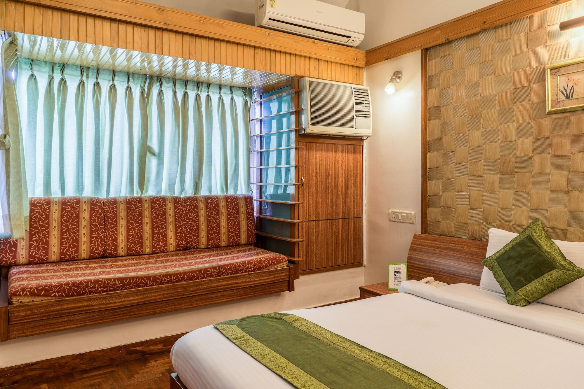 Treebo Trend Sahara Hotel Poona Buitenkant foto