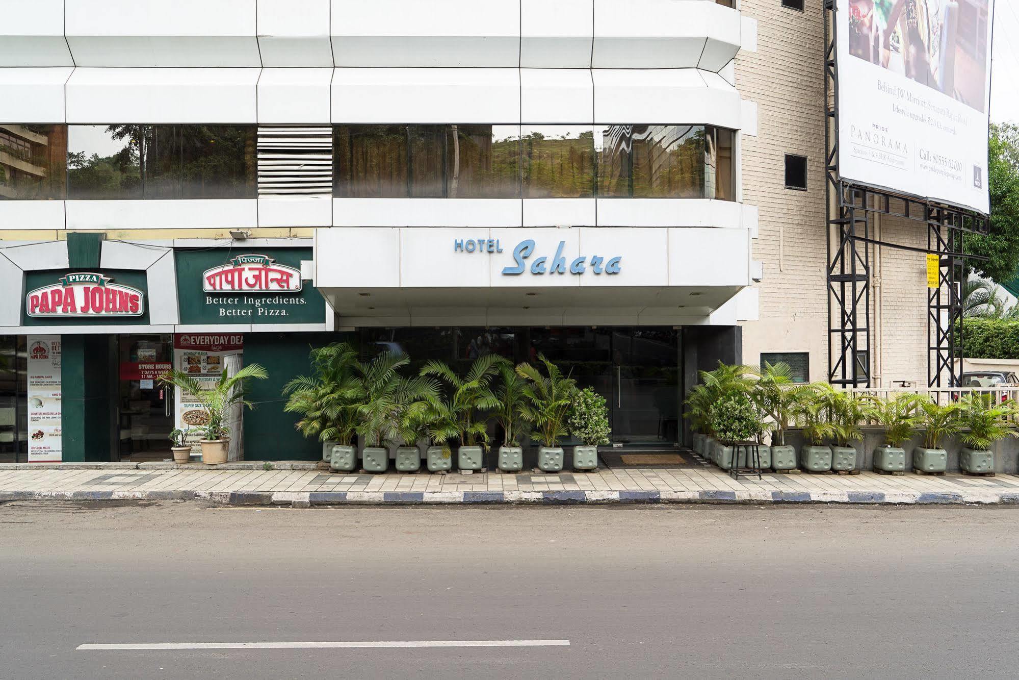 Treebo Trend Sahara Hotel Poona Buitenkant foto
